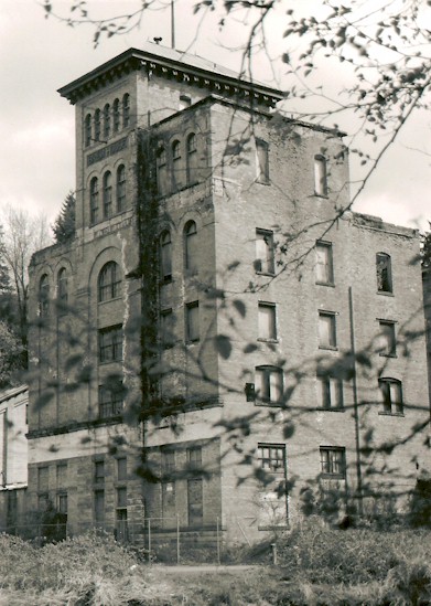 Olympia Brew House today - image