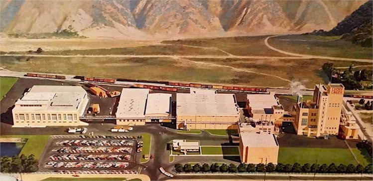 Lucky Lager's Azusa plant ca.1960